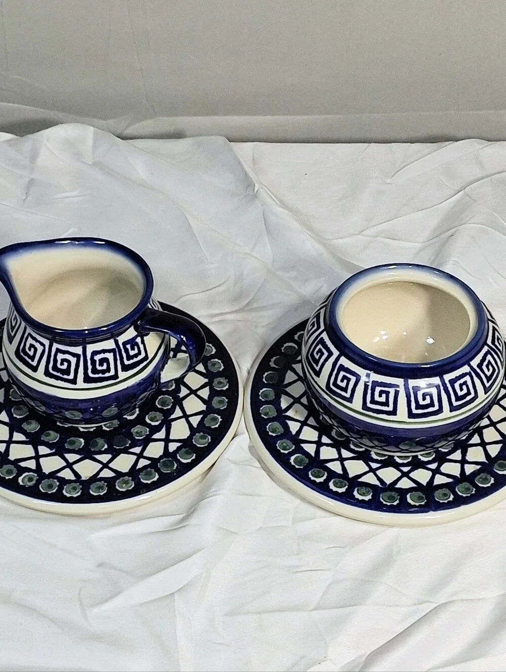 Set Of 2 Cobalt Blue Boleslawiec Saucers with Matching Creamer and Sugar Bowl - Picture 8 of 9